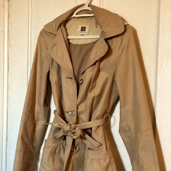 Champagne Mini-Trench - Picture 1 of 3